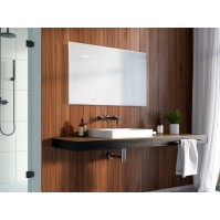 Bevelled mirror for rectangular bathroom