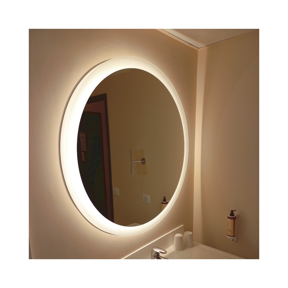 Round illuminated hotel mirror