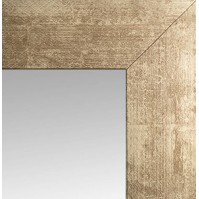 Framed wooden mirror an timeless look