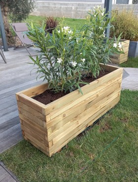 Custom garden planter